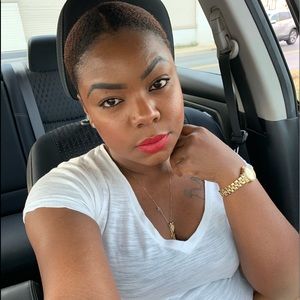 Meet your Posher, Sonia